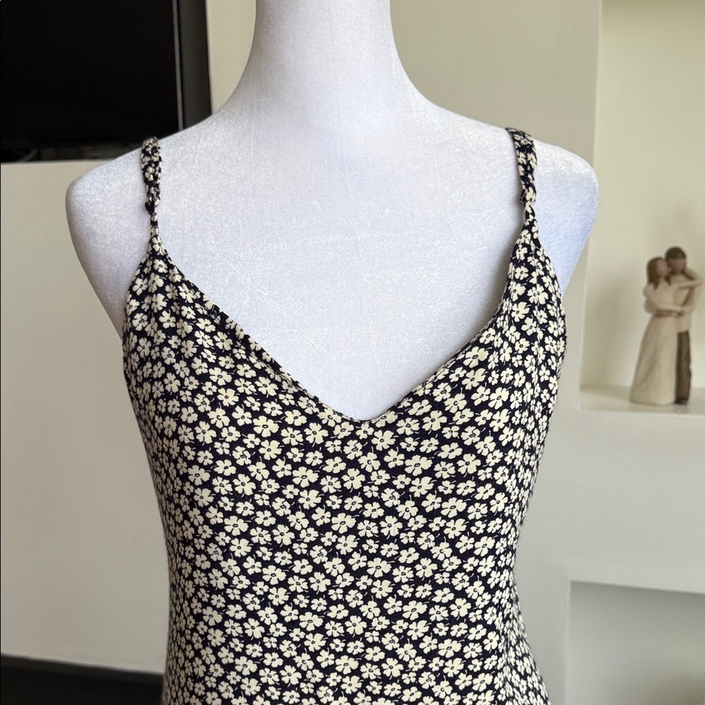 Reformation Black and White Floral Women's Dress - Picture 8 of 10